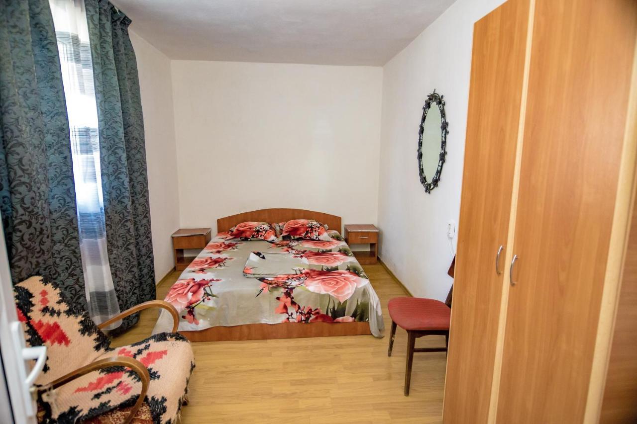 Old House Apartment Вама Веке Екстериор снимка